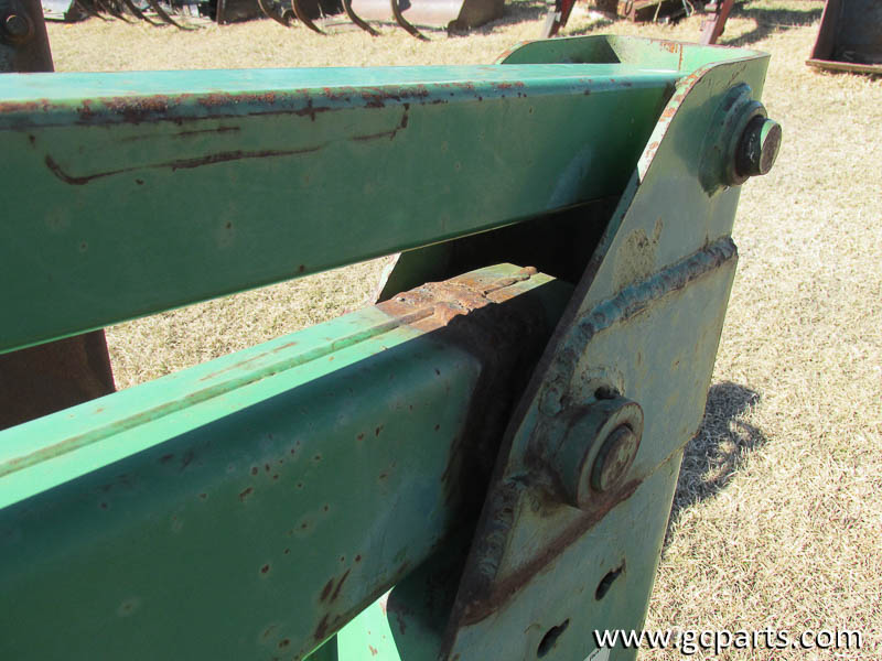 740 LOADER 7FT W/GRAPPLE